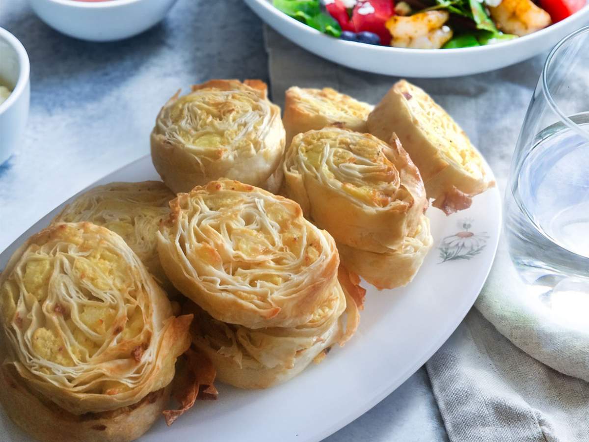 Peynirli Patatesli Buzluk Rulo Börek