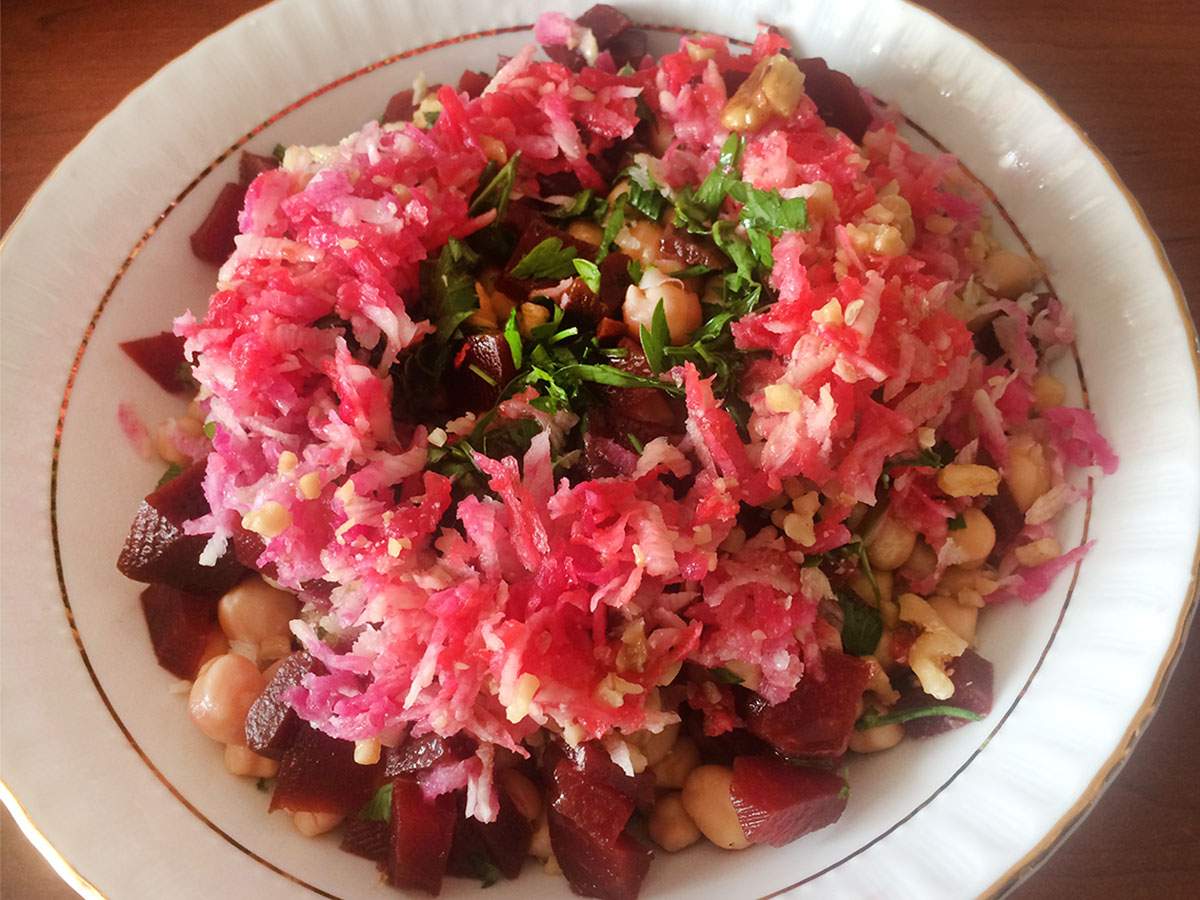 Alabaş Turplu Nohut Salatasi