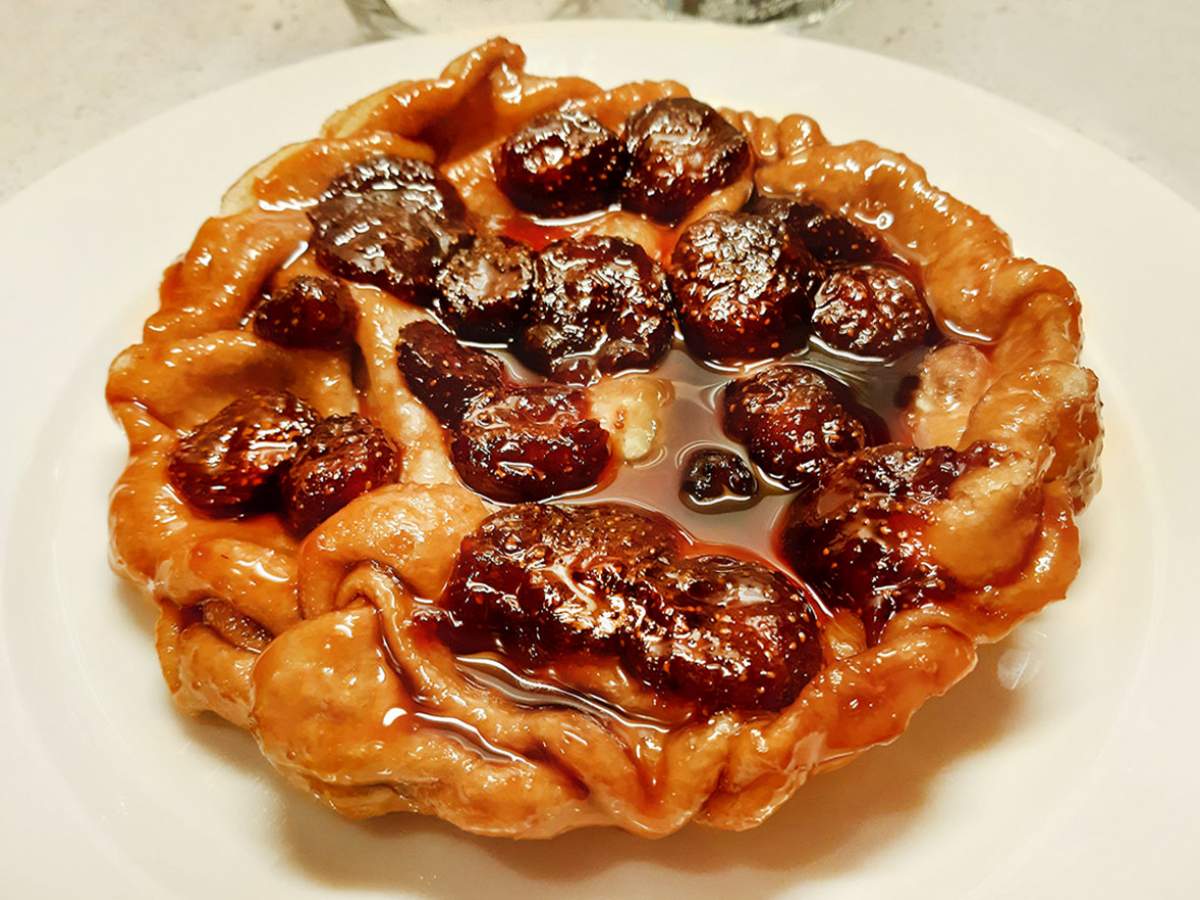Çilek Reçelli Tarte Tatin