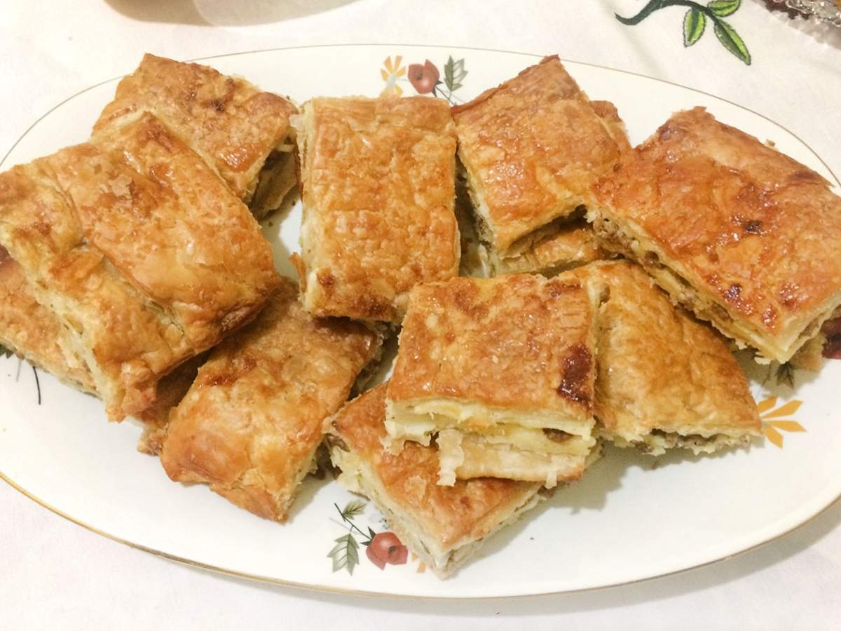 Kıymalı Patatesli Acma Börek