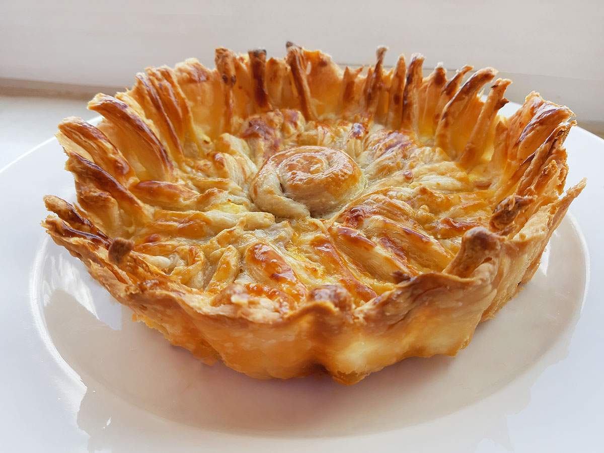 Milfoyden Çiçek Börek