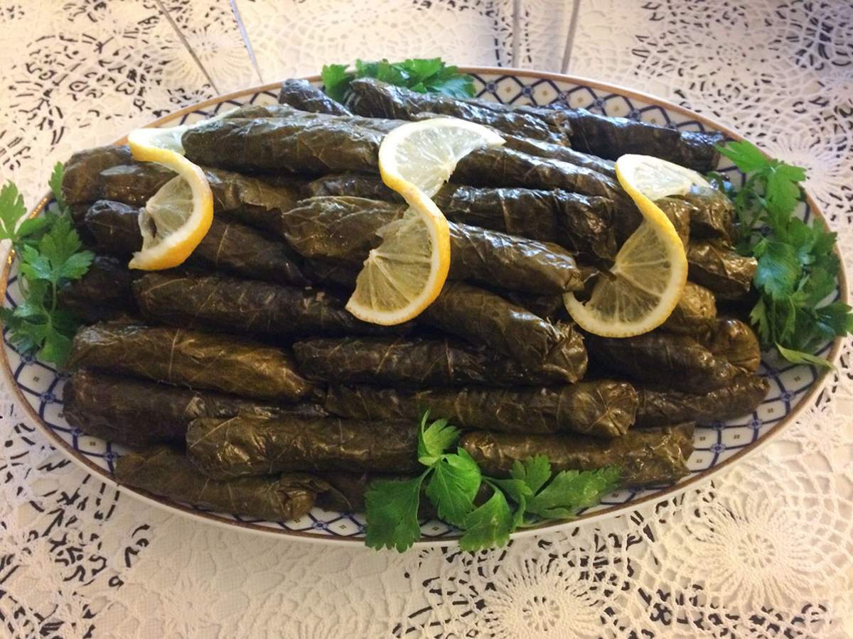 Zeytinyağlı Karalahana Sarması